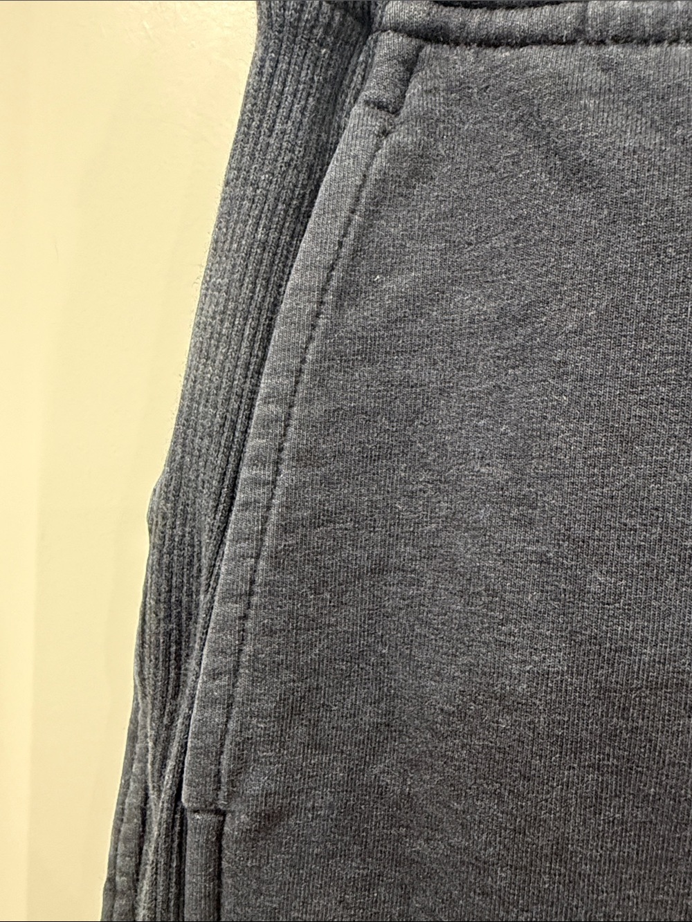 EUC lululemon athletica Navy Joggers - Picture 4 of 7